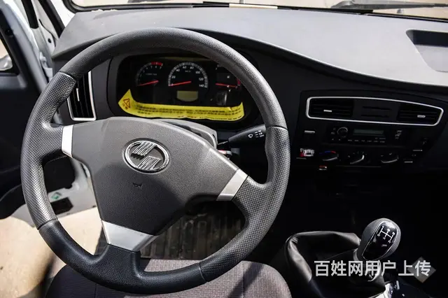 3.3米跃进蓝牌液化石油气钢瓶专用厢式车厂家包上户 - 图片 3