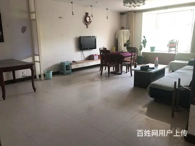 育英街附近车库上2层三居带车库 普通住宅 精装修 - 图片 3