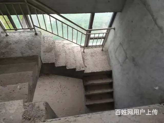 琼洲大桥 商圈   倚能美林湾4房跃层毛坯房 - 图片 8