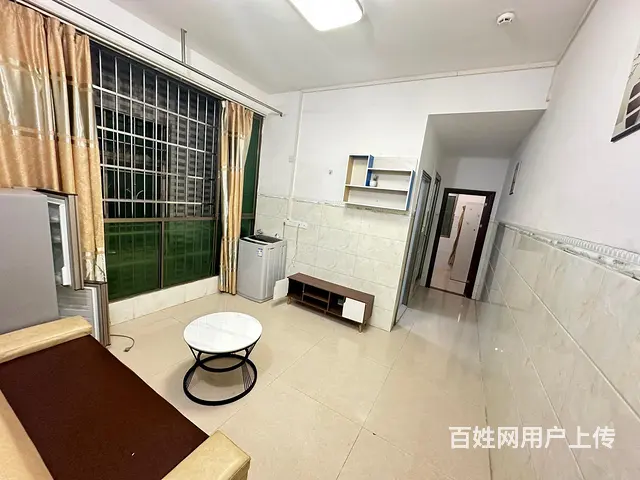 人和地铁口200米电梯公寓 - 图片 1
