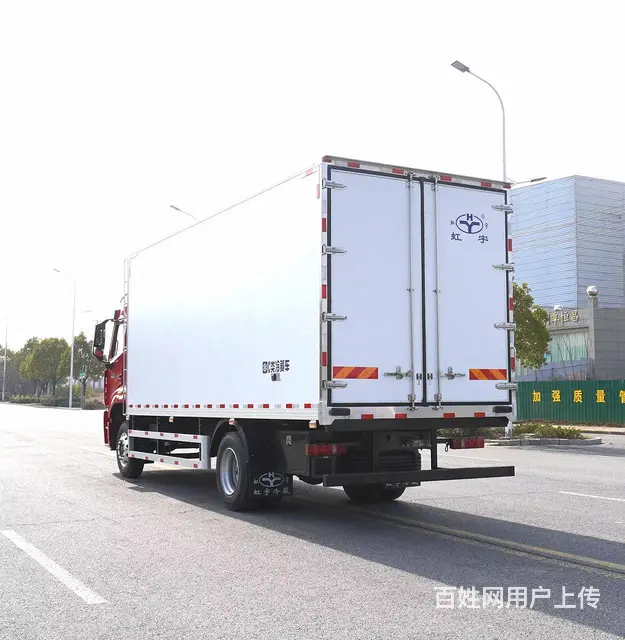重汽豪沃6米8海鲜冻品冷藏车可以拉多少吨葡萄 - 图片 4