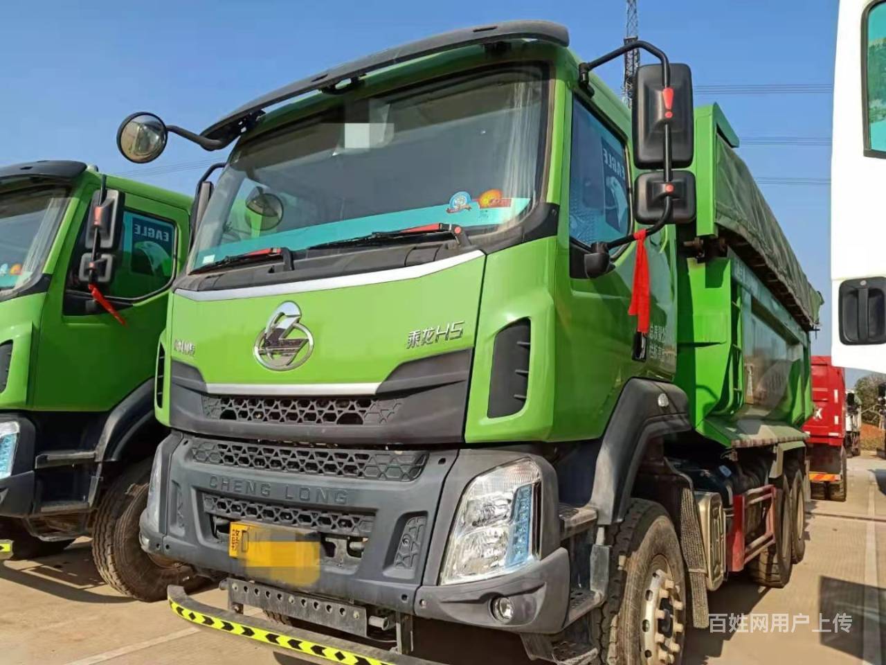 新进场一批国五乘龙h5后八轮环保车350马力5米8