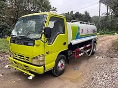 五十铃4K小8方洒水车