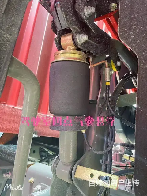 重汽豪沃 国五新车未上路:7.8米前四后四冷藏车 - 图片 9