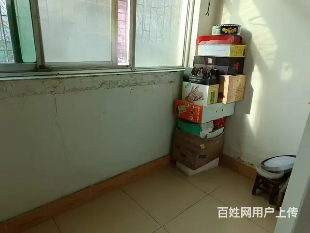 黄河路与六峰路交汇处 二室二厅92平米 简单装修 - 图片 8