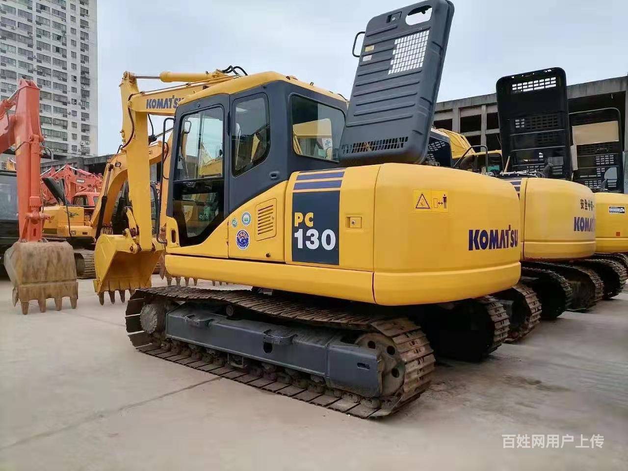 低价转让二手挖掘机小松130-7手续全质保两年包送