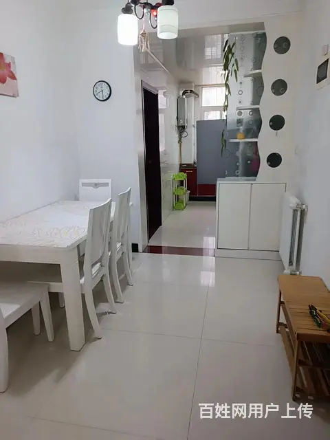 十七中对面群英家院2楼 普通住宅 精装修 - 图片 2