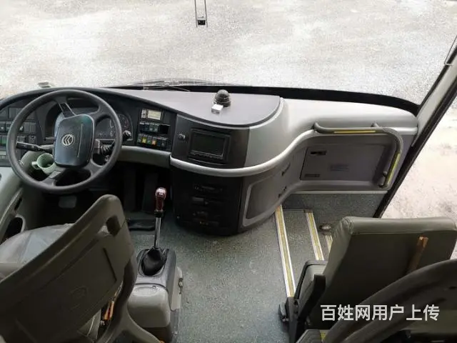 11年12月49座位厦门金旅6127 日野动力 气 - 图片 4