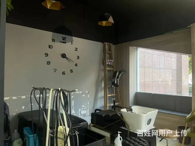 江干丁桥十字路口门牌显眼经营三年美容美发店转让 - 图片 1