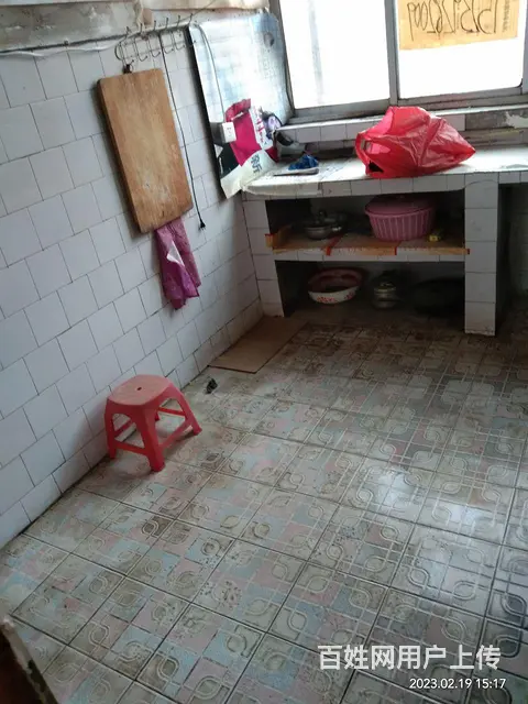 出租老区地下商场三楼 - 图片 4