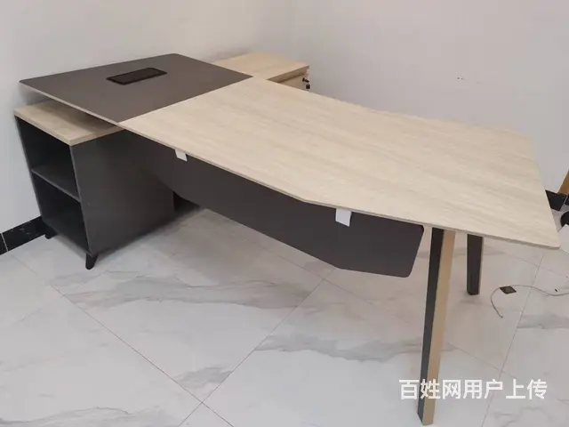低价出售实木老板桌书柜，员工桌椅会议桌包送装 - 图片 7