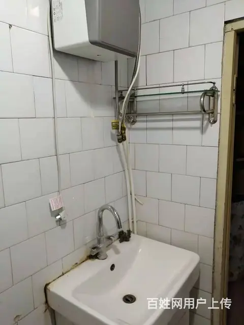 凌南西里 兴隆大家庭北邻交通局 普通住宅1厅 简单装修 - 图片 5