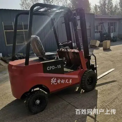 小铁牛柴油叉车大迁移堆高车四轮平衡重叉车地牛搬运车 - 图片 9