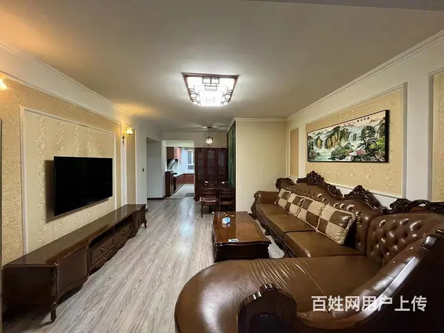 马德里皇家水岸一楼带院，南北标户两居室，带家电家具！ - 图片 2