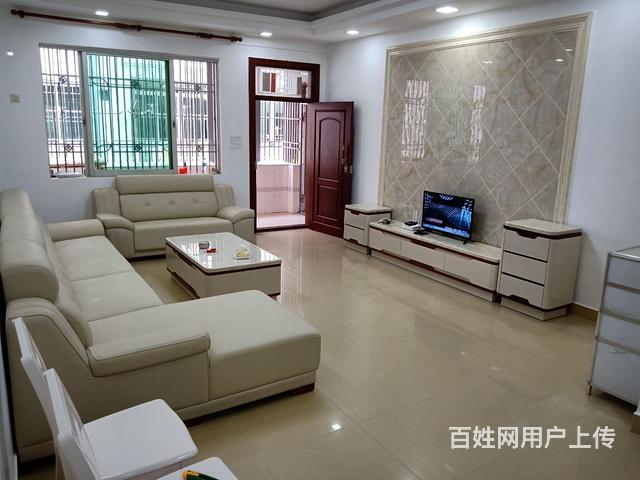 出售鹿境小区套房中层
