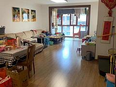 逸夫小学合力超市楼上博泰大厦三室两厅带衣帽间产证齐全