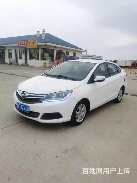 海马M3 2015款 1.5 手动 精英型 - 图片 1