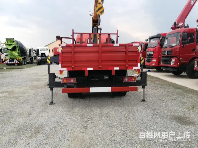 济宁随车吊包上户可分期 小三轴随车吊低价处理欢迎来电咨询 - 图片 4