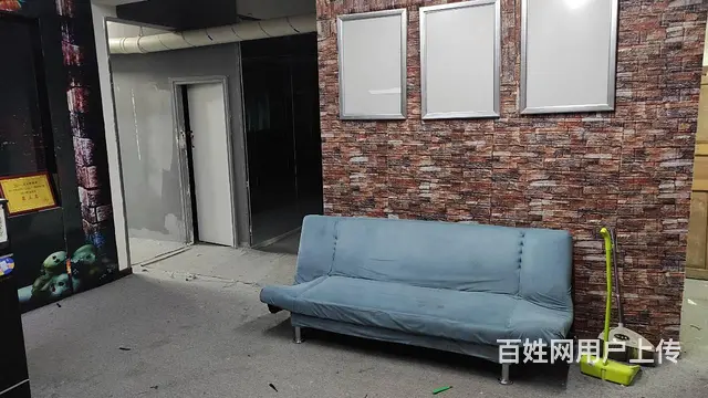 （达州铺源网）市内中心广场滨江国贸200㎡空铺出租 - 图片 1