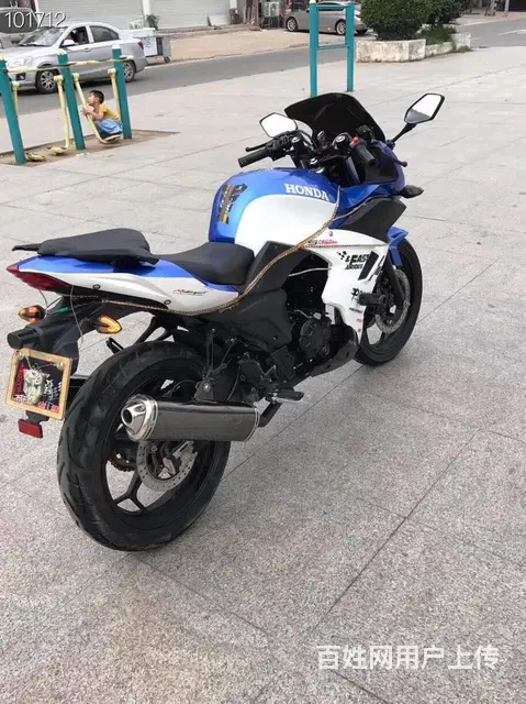 本田大S款跑车。实表几百公里。车身改装彩灯。 - 图片 7