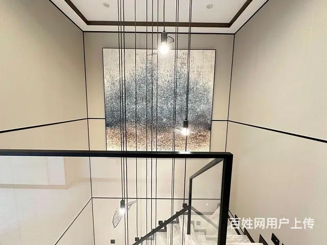 上新 外滩一带二叠墅 挑空客厅 300万豪装 带地下室花园 - 图片 12