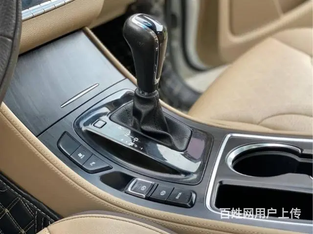 宝骏 宝骏730 2019款 1.5 手动 超值型7座 - 图片 7
