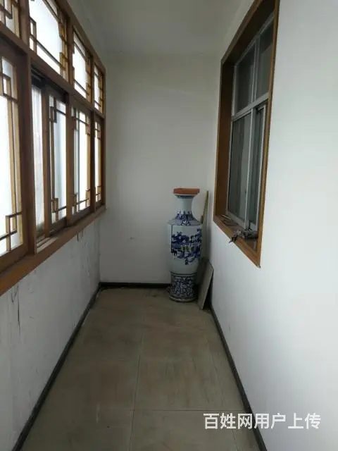 出售光明路园林路口住房 - 图片 1