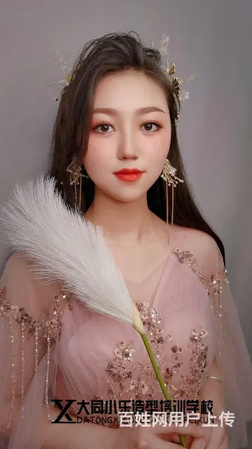 新娘跟妆 - 图片