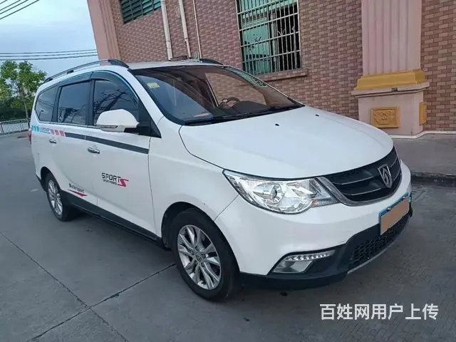 宝骏730 2014款 1.8 手动 舒适型7座 - 图片 3