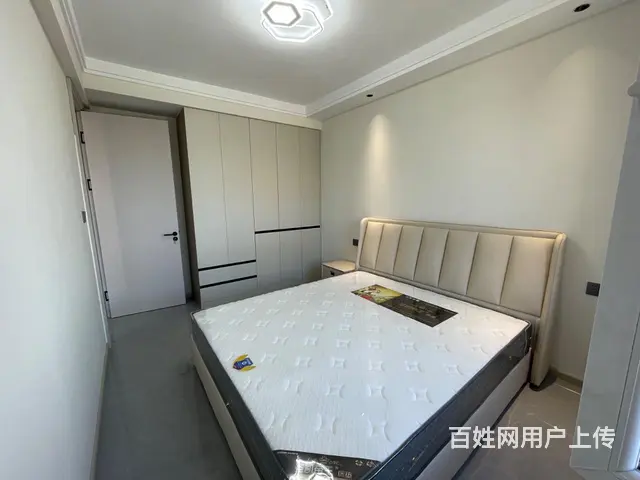 枫香雅郡一期 5楼，80平，两室通厅，精装修未住，全新家具， - 图片 9