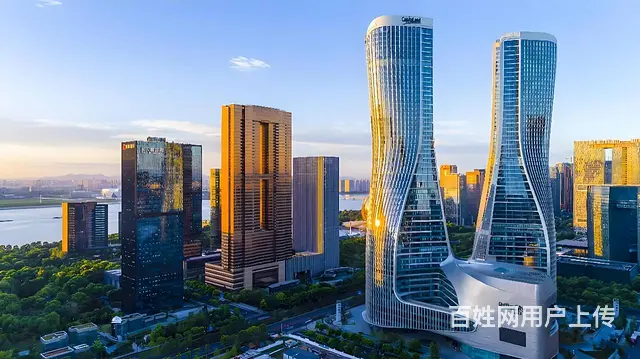 杭州地标CBD来福士 舒适办公地铁口精装带家具 大小面积都有 - 图片 1