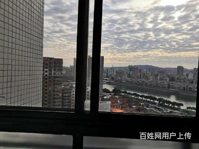 金港湾温馨公寓，莱斯附近，近市区！朝南看江景，可短租日租！ - 图片 10