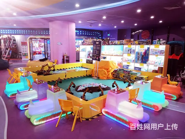 正佳广场急招店员2名 - 图片 1