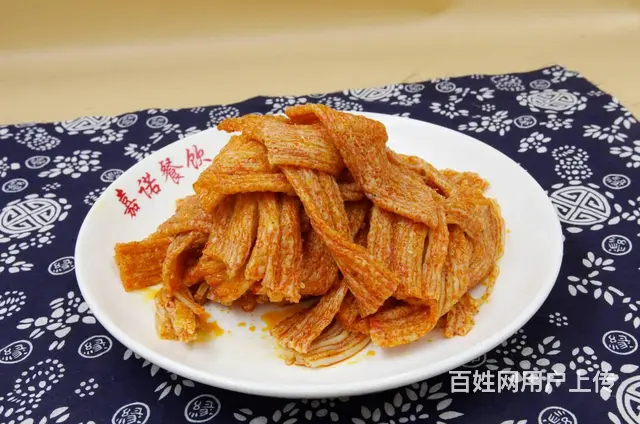 夜市小吃手工辣条培训 辣条烤面筋学习 - 图片 1
