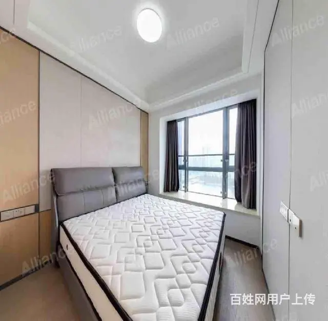 前山轻轨站旁 中海环宇城，高层两房，河景  精装修，全齐 - 图片 1