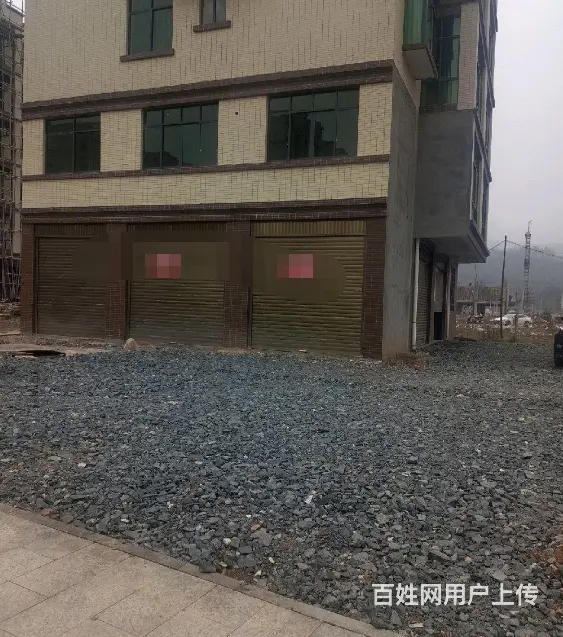 位置优越 人流量充足 方便停车 适合多种行业 租金便宜 - 图片 2
