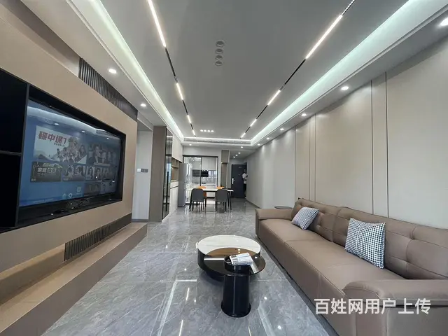 华侨城  东湖边  金茂府 居家 3 房  高层看 - 图片 1