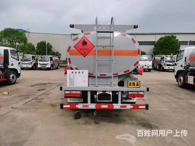 东风多利卡8.5方油罐车170马力首付百分之十即可 - 图片 2