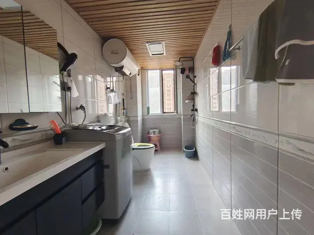 适合陪读，步行五分钟到一高中东门。 - 图片 2