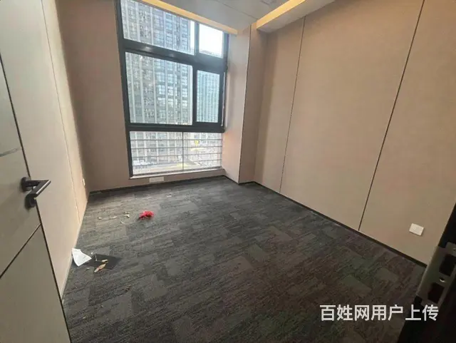 地铁口100米正对电梯口，房东配齐家具，远程智能控制 - 图片 5