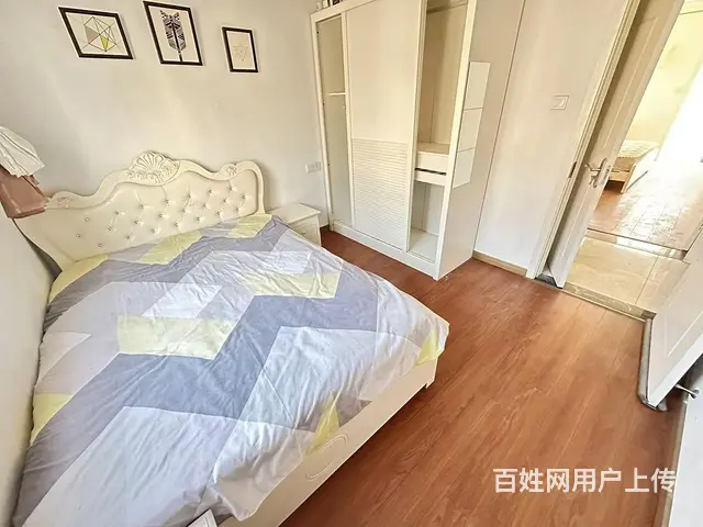 实图月付 南门地铁口 精装修两室一厅大客厅 近地铁 押一付一 - 图片 6