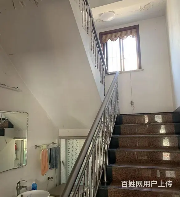 前黄镇 西园新村 70年双拼别墅 朝南150平院子 停车方便 - 图片 6