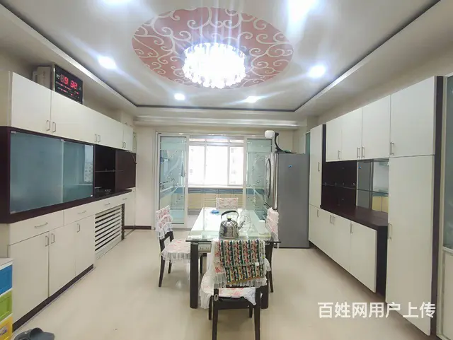 中心市场附近  银鑫花园  电梯6楼 152平  标准的三室 - 图片 4