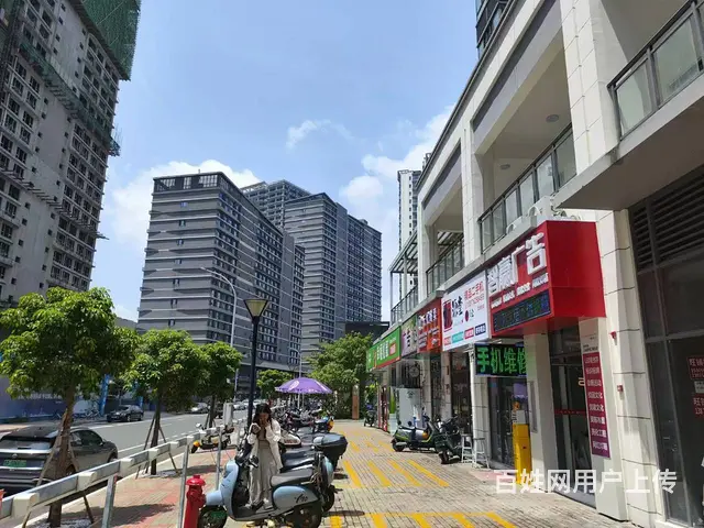 （51旺铺推荐）龙华区龙湖光年对面112平铺面出租 - 图片 1