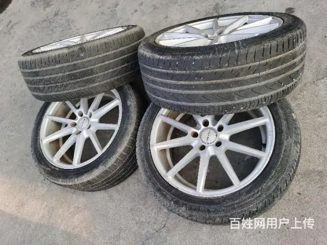 235/45R18轮毂带轮胎 - 图片 3
