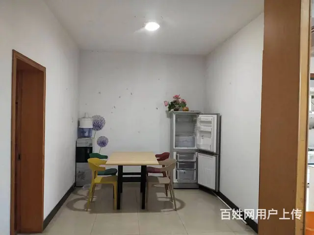 馨水苑小区1号楼5楼3室2厅1卫 简单装修 租金1000元 - 图片 2