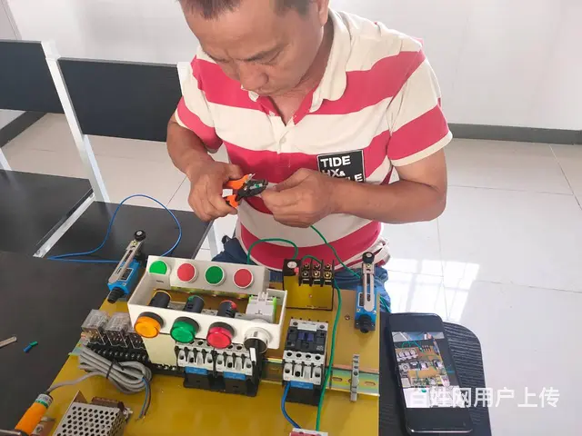学叉车、起重机、电工哪里报名较近，叉车培训班多少钱 - 图片 3