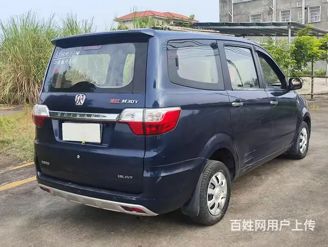 16年上牌北汽面包车7座 - 图片 4