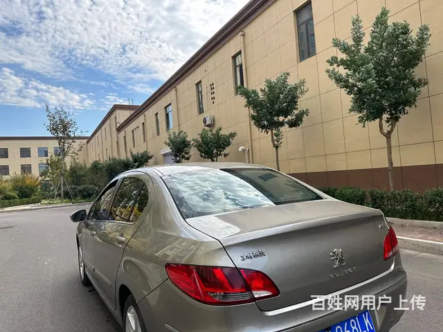 标致408 2011款 2.0 手动 舒适版 - 图片 8