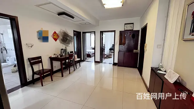 东城华府 一楼 带车库 精装三室 - 图片 4